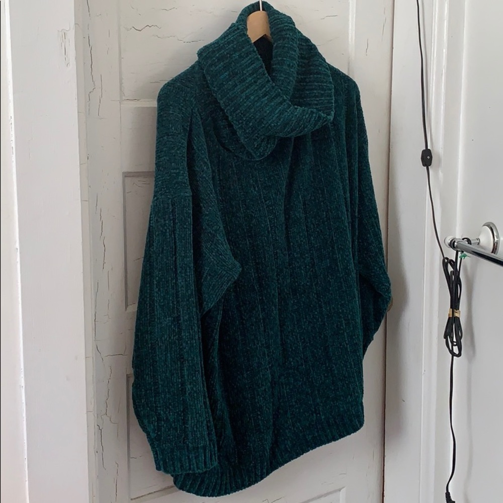 Basic Editions oversized sweater